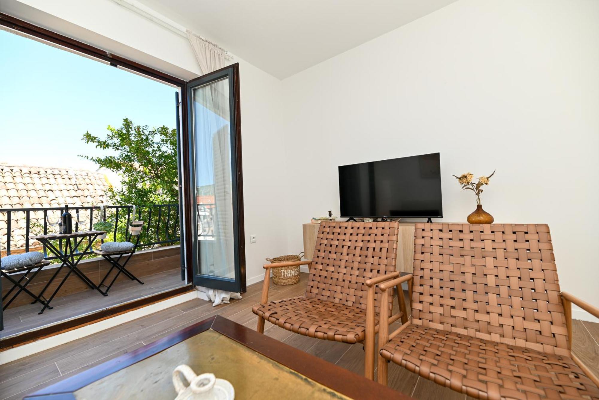 Downtown Apartments Maar โตรกีร์ ห้อง รูปภาพ