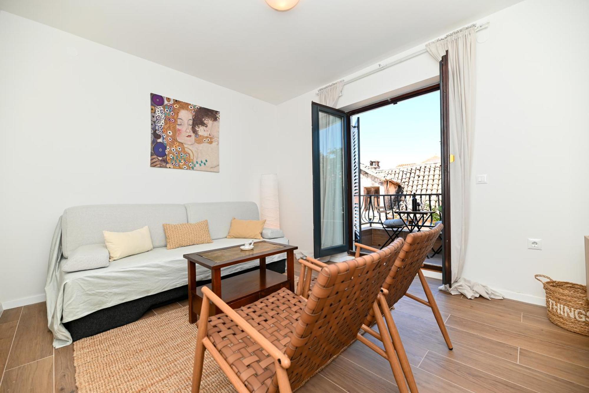 Downtown Apartments Maar โตรกีร์ ห้อง รูปภาพ